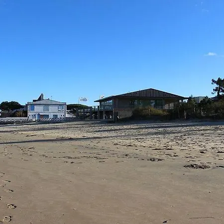 Acces Direct A La Mer Ronce Les Bains *